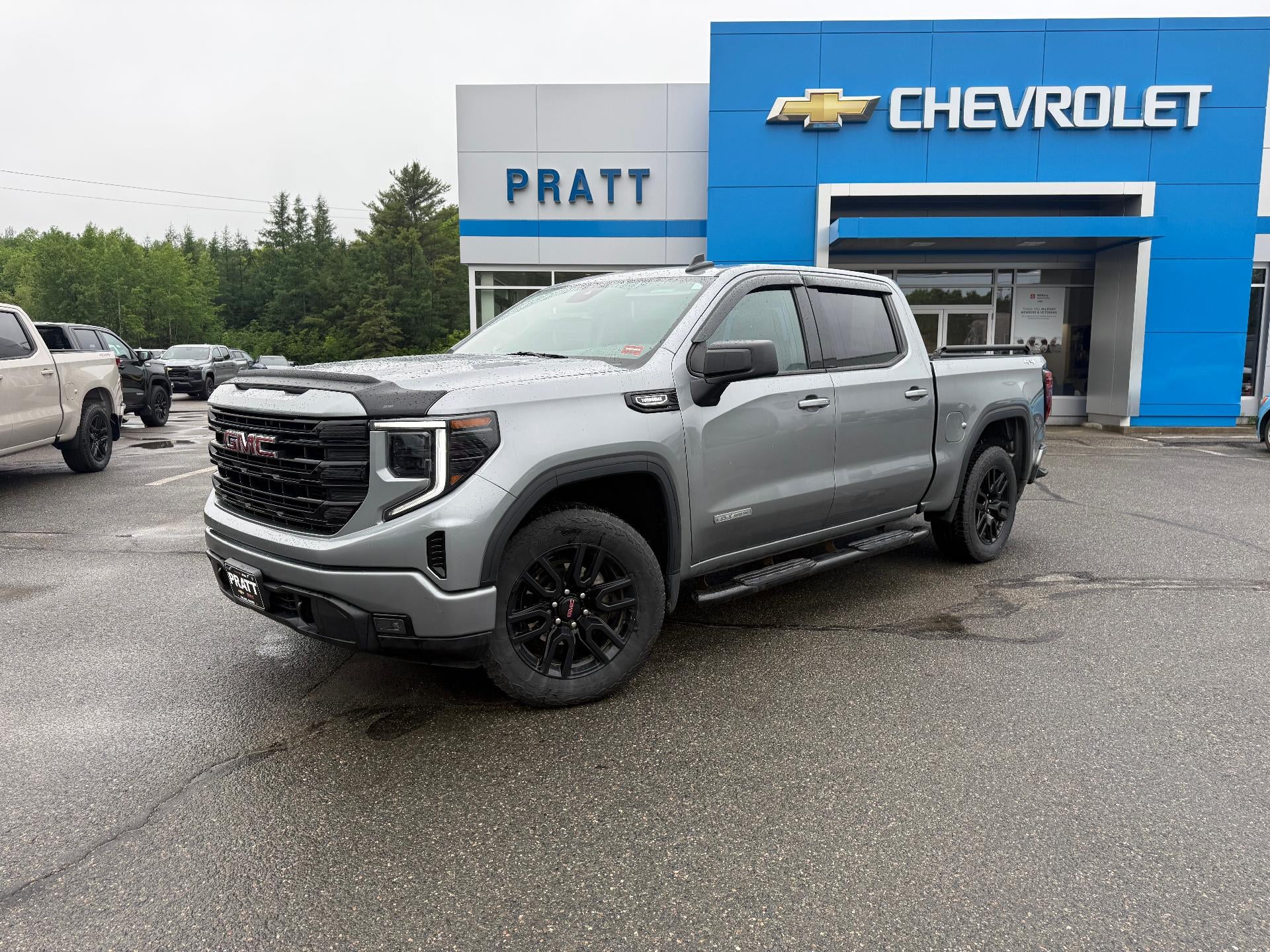 2025 GMC Sierra 1500 — side profile view